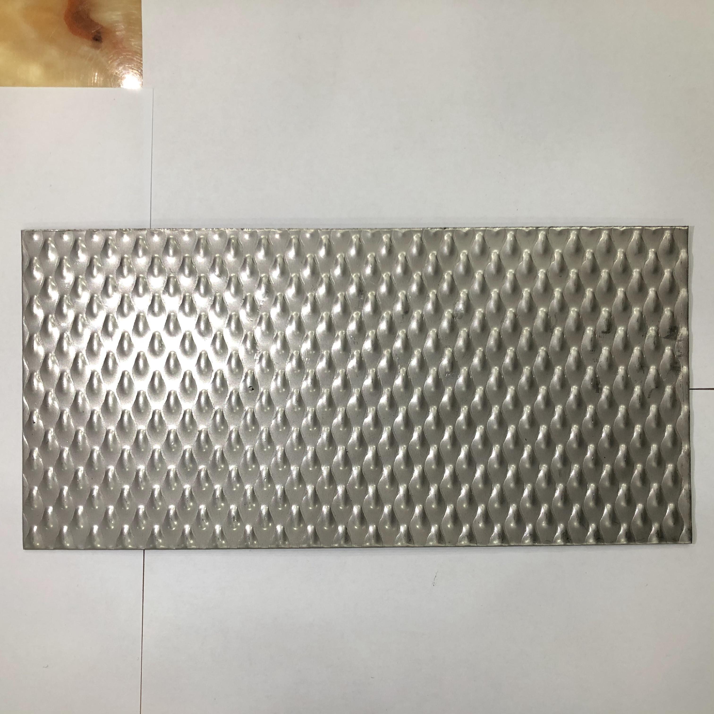 Hot Selling Sheet Plate 316 304 201 430 Decorative Stainless Steel Linen Embossed 2mm Checkered Plate Plate Sheet From Indonesia