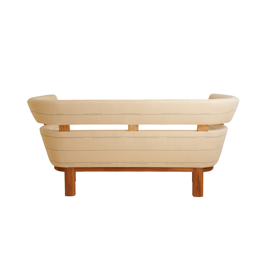 Round-Curved Outdoor Sofa Oversized Design Teak Solid Wood Frame Covered With Fabric Cushion