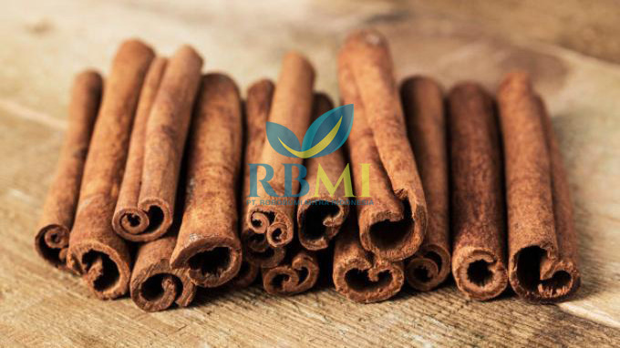 Wholesale Factory Supply Price Spices High Quality Rolls Cinnamon Sticks cannelle Cinnamon natural spice