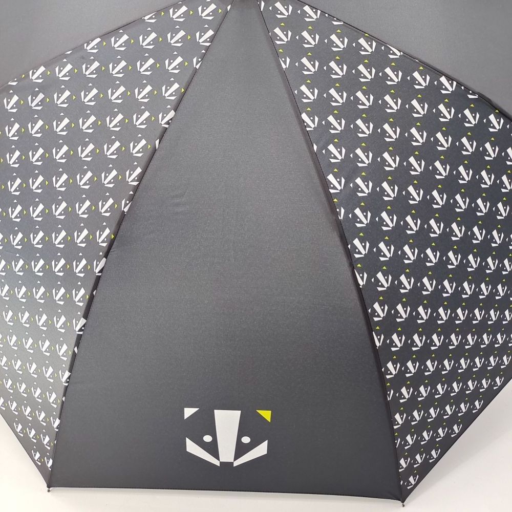 Gift Umbrellas Manufacturer China Auto Open 27inch Golf Umbrella black and white over all logo printed umbrella