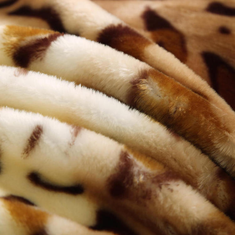 Hot Selling Luxury 2 ply Korean Mink Blankets Print Leopard Pattern Double Layer warm Raschel Blankets