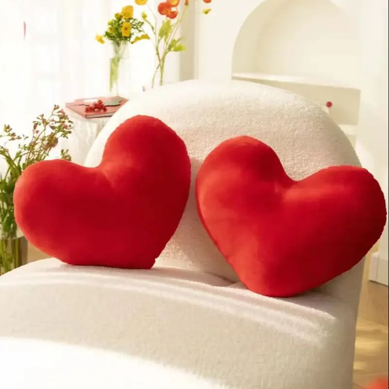 MU Top sale custom high quality red plush heart shaped pillow creative wedding sofa bed heart-shaped red heart plush pillow