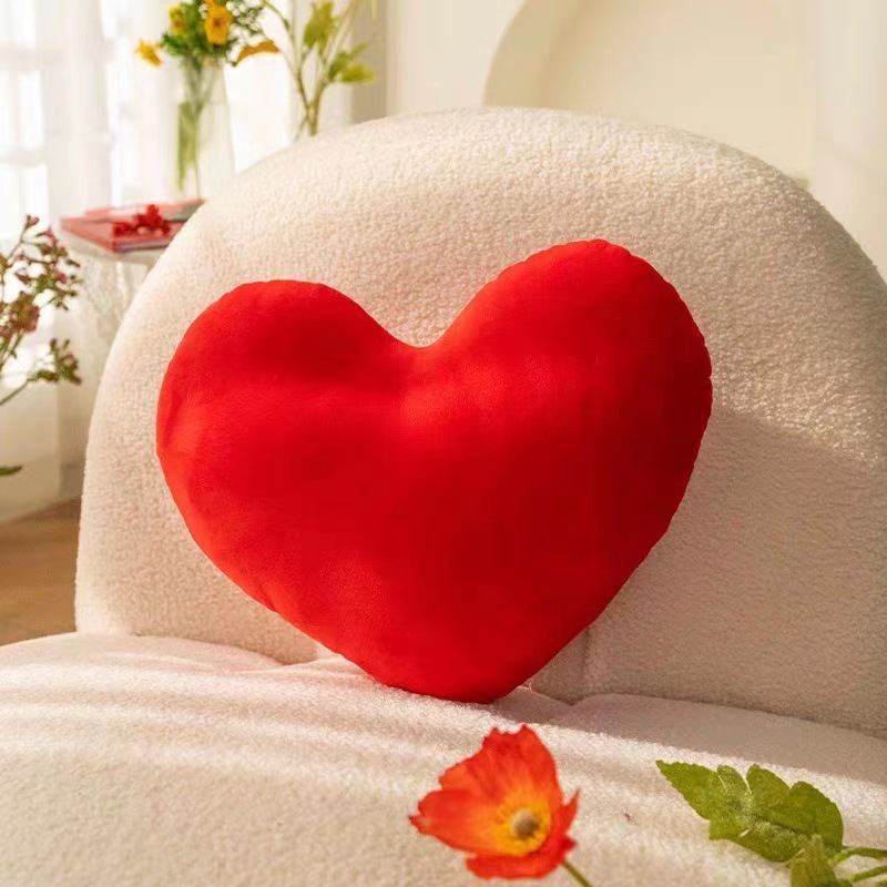 MU Top sale custom high quality red plush heart shaped pillow creative wedding sofa bed heart-shaped red heart plush pillow