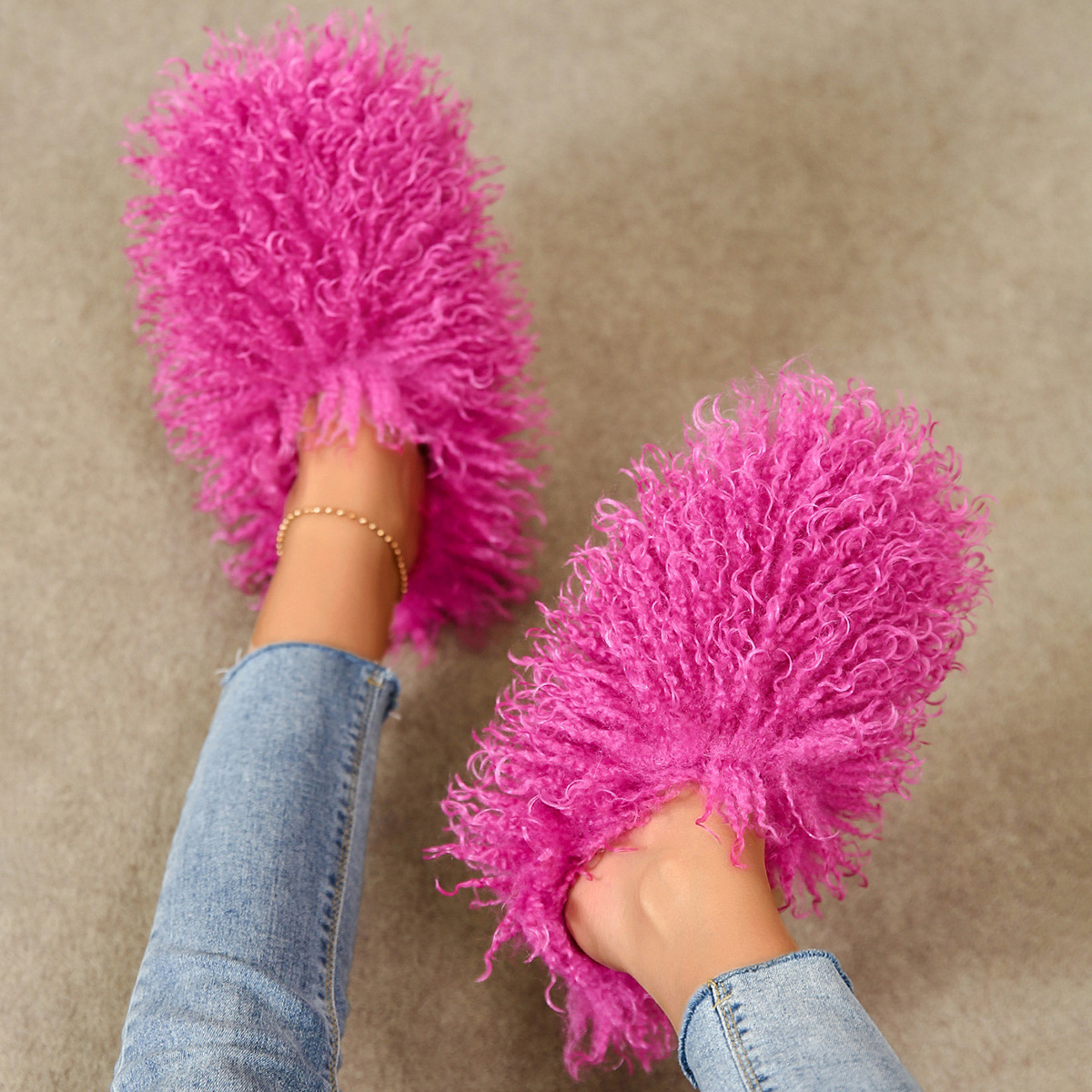 IDOIT Winter Furry Shoes Women Fur Slippers Fluffy Faux Mongolian Fur Slides Warm Plush Slippers Fuzzy Flip Flops