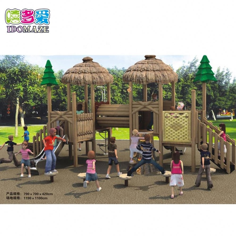 2021 New Cheap Wooden With Roof Outdoor Playhouse For Kids