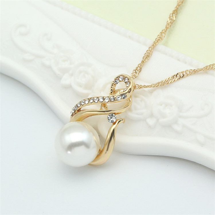 Best Selling Elegant Women Wedding Pearl Pendant Earrings Necklace Sets Simple Real 18K Gold Plated Bridal Pearl Jewelry Sets