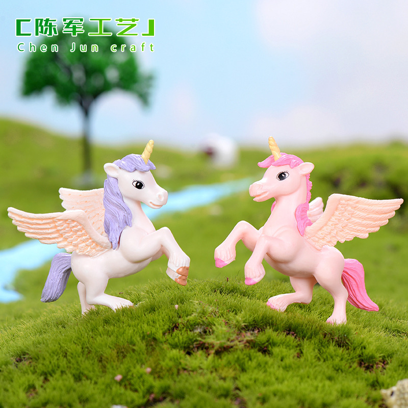 Moss micro landscape decoration cute pony unicorn figurine cartoon animal garden bonsai statue home desk plastic craft figures