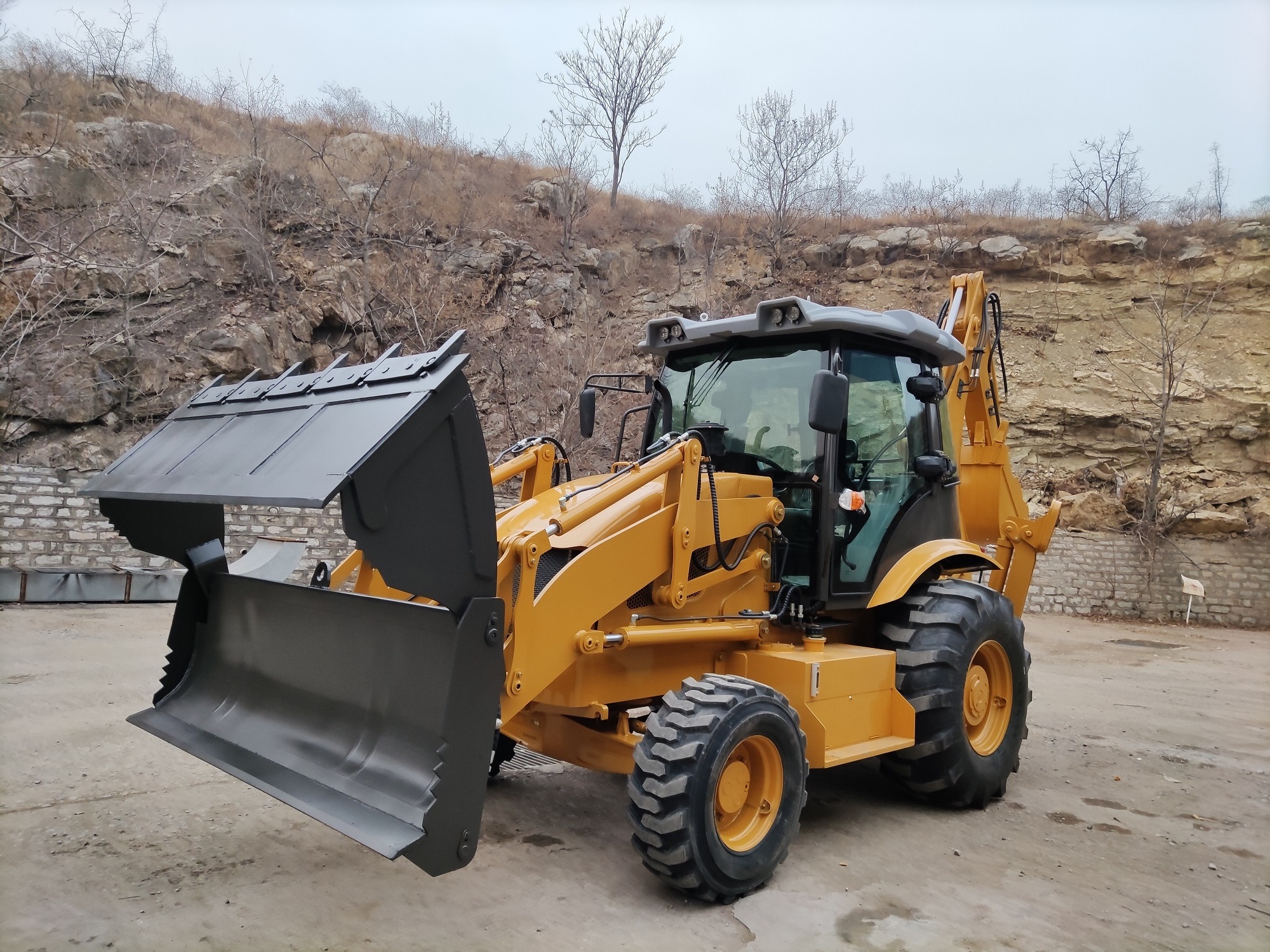 Chinese famous brand Backhoe Loader small Backhoe Loader with spare parts service