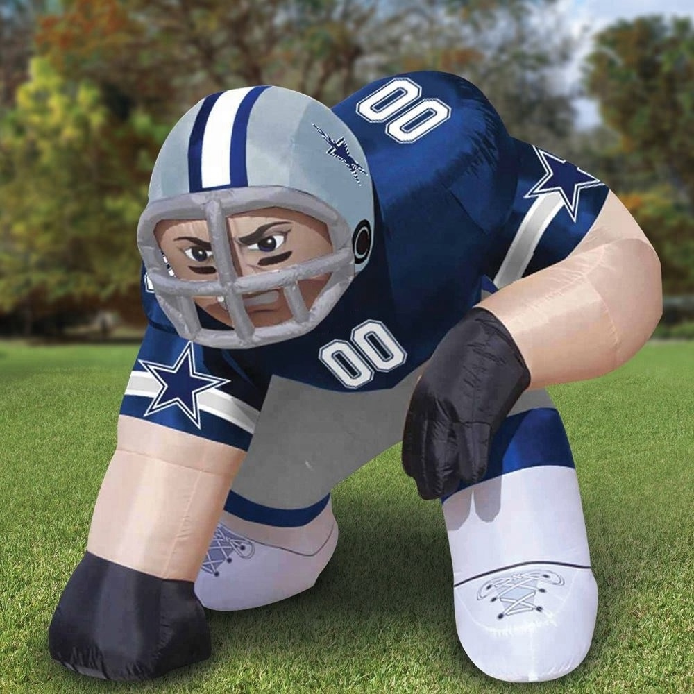 Customized giant inflatable football player model for advertising/ nfl inflatable player lawn figure for sale