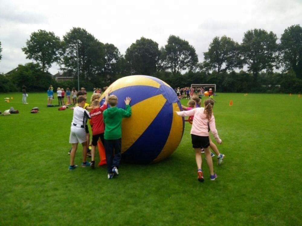 High Quality PVC Giant volleyball model/Inflatable Player volleyball for sale