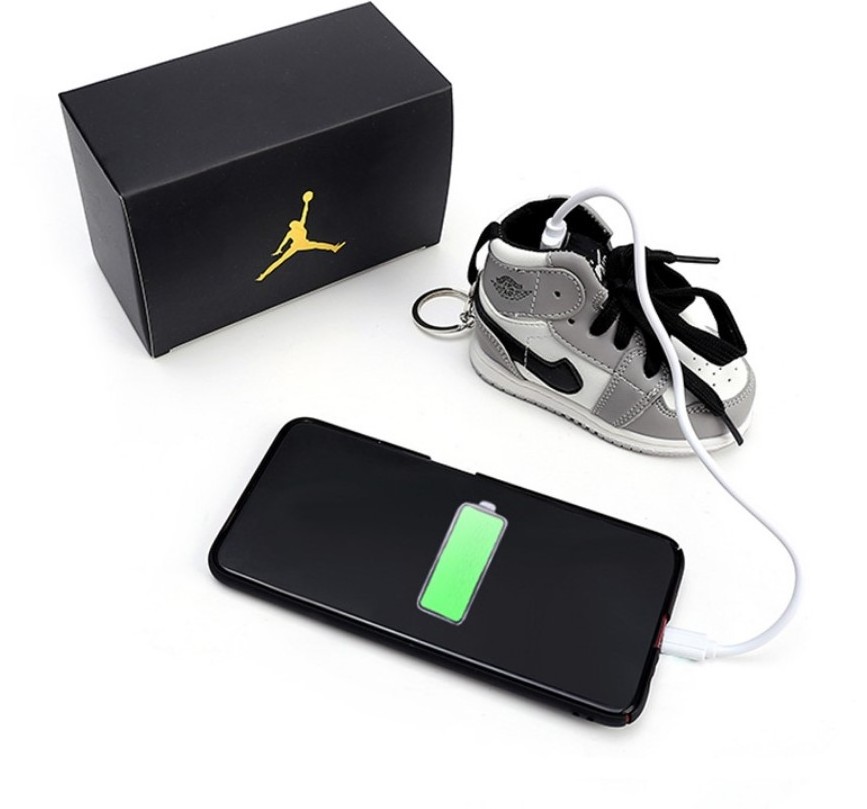 Street AJ Shoes Power Bank 8000Mah Power Station With Keychain Backpack Pendant Charger For iPhone Samsung Huawei