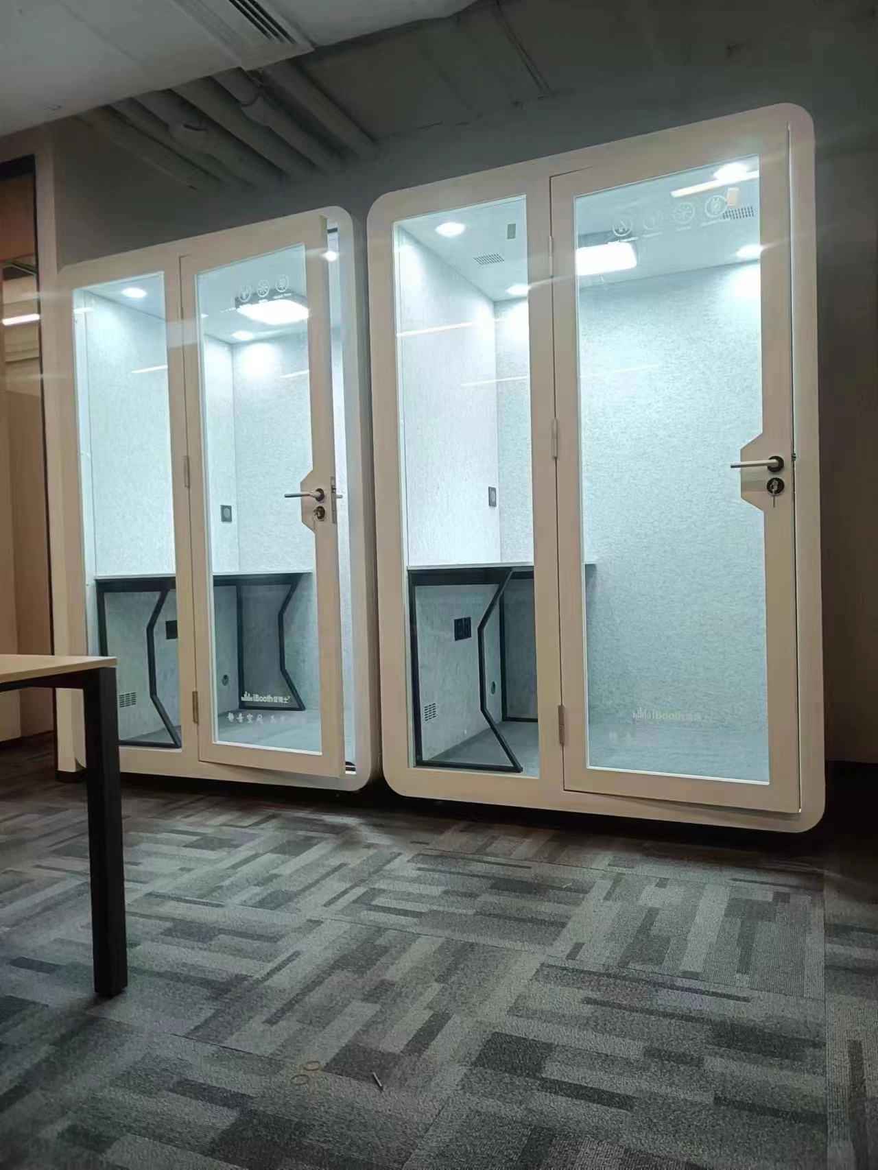 Removable Soundproof Movable Silence Vocal Booth Private Telephone Call Pod with Ventilation System Office Phone Booth