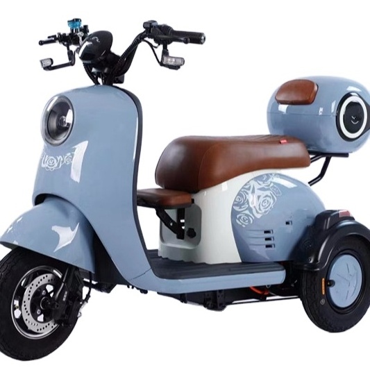 cheap sale! moped 48V20AH 150cc three wheel high speed electric scooter tricycles for women