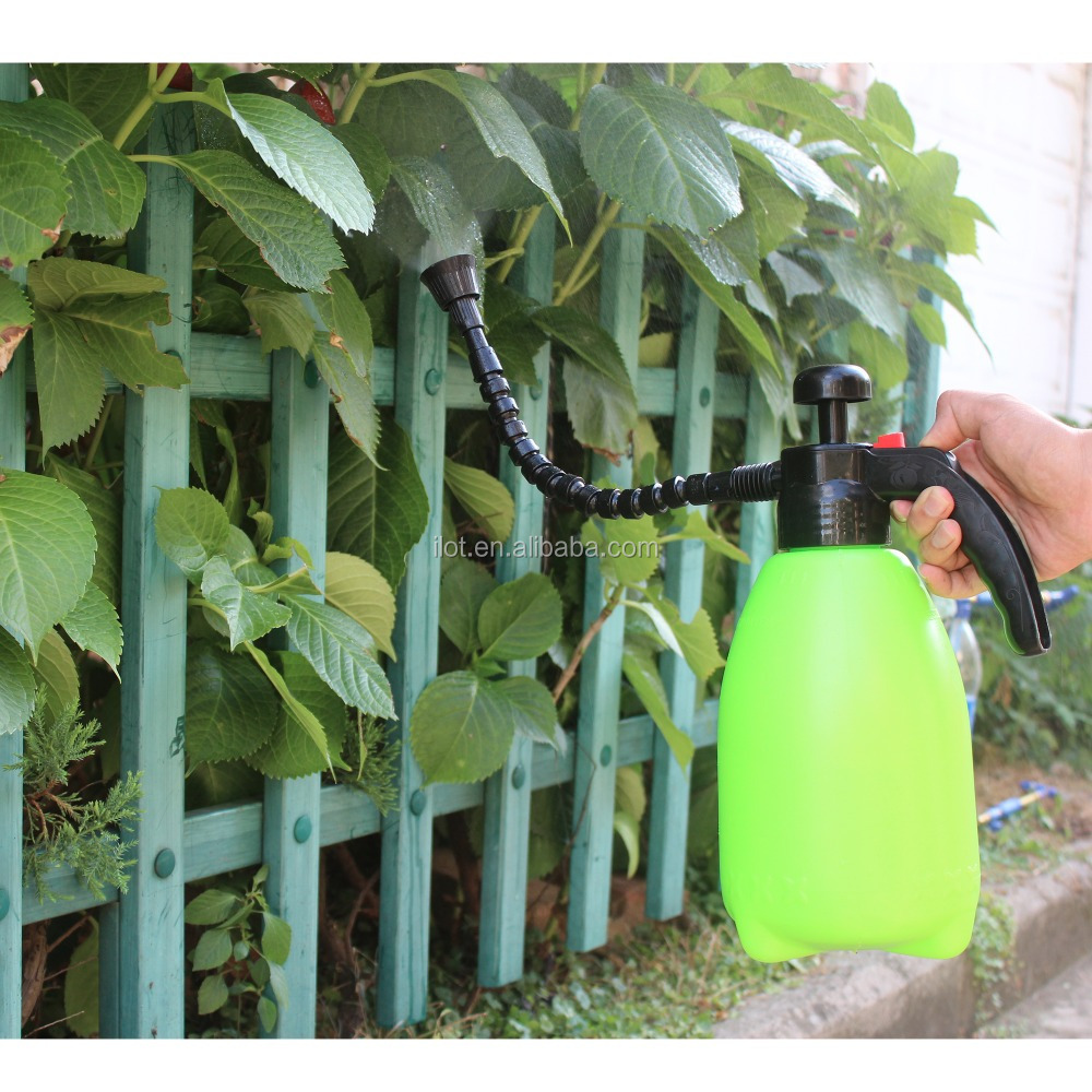 iLOT Plastic Garden Pressure sprayer 2L for agriculture and garden with 360 nozzle