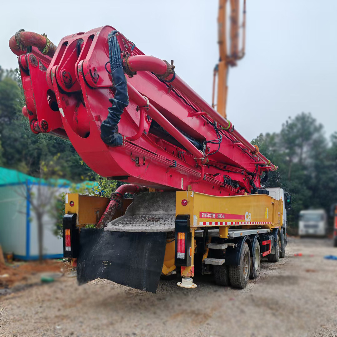 56m Second hand Used Sany Concrete Pump Truck 8X4 SYM5443THB 560C-8A