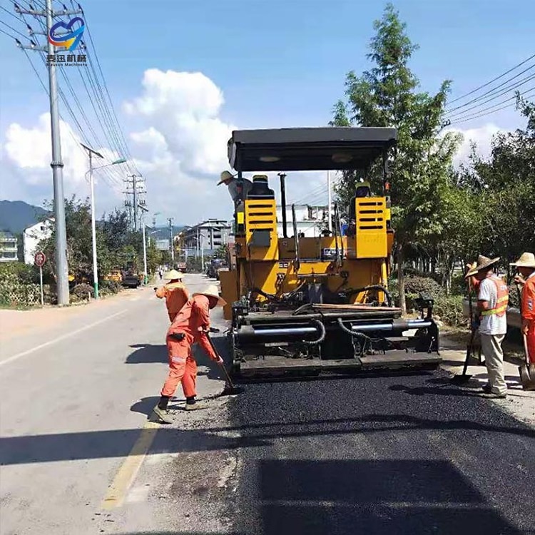 Wheeled 2023 Maysun concrete curb paver/curb machine for pavers