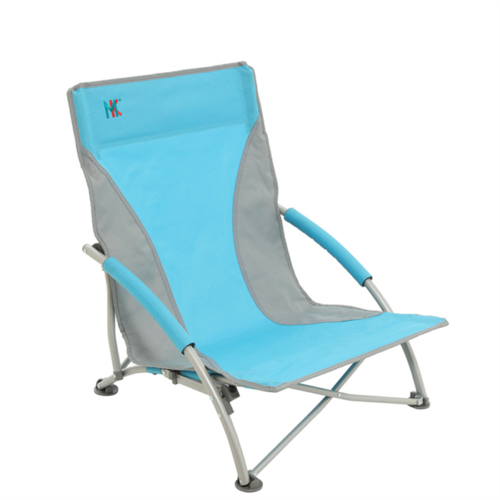 Outdoor easy chair Folding Metal Chair with Extra wide seat provides plenty of space to lounge relaxing chairs