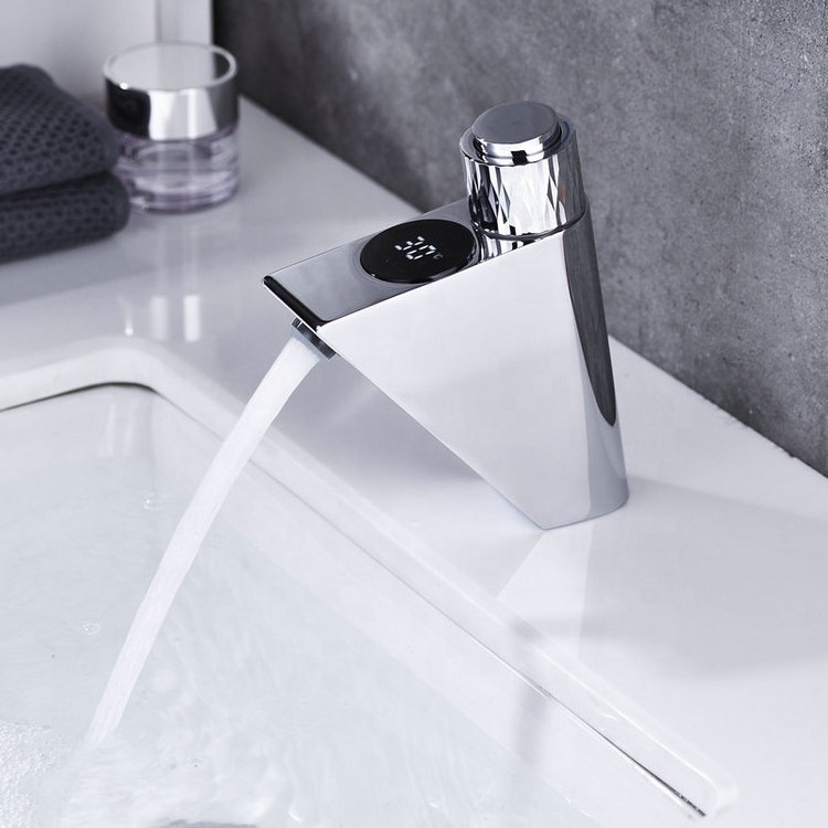 LED Intelligence Temperature Digital Display Bathroom Faucet High Quality Low Price Zinc Single Handle Chrome Bathroom Faucet