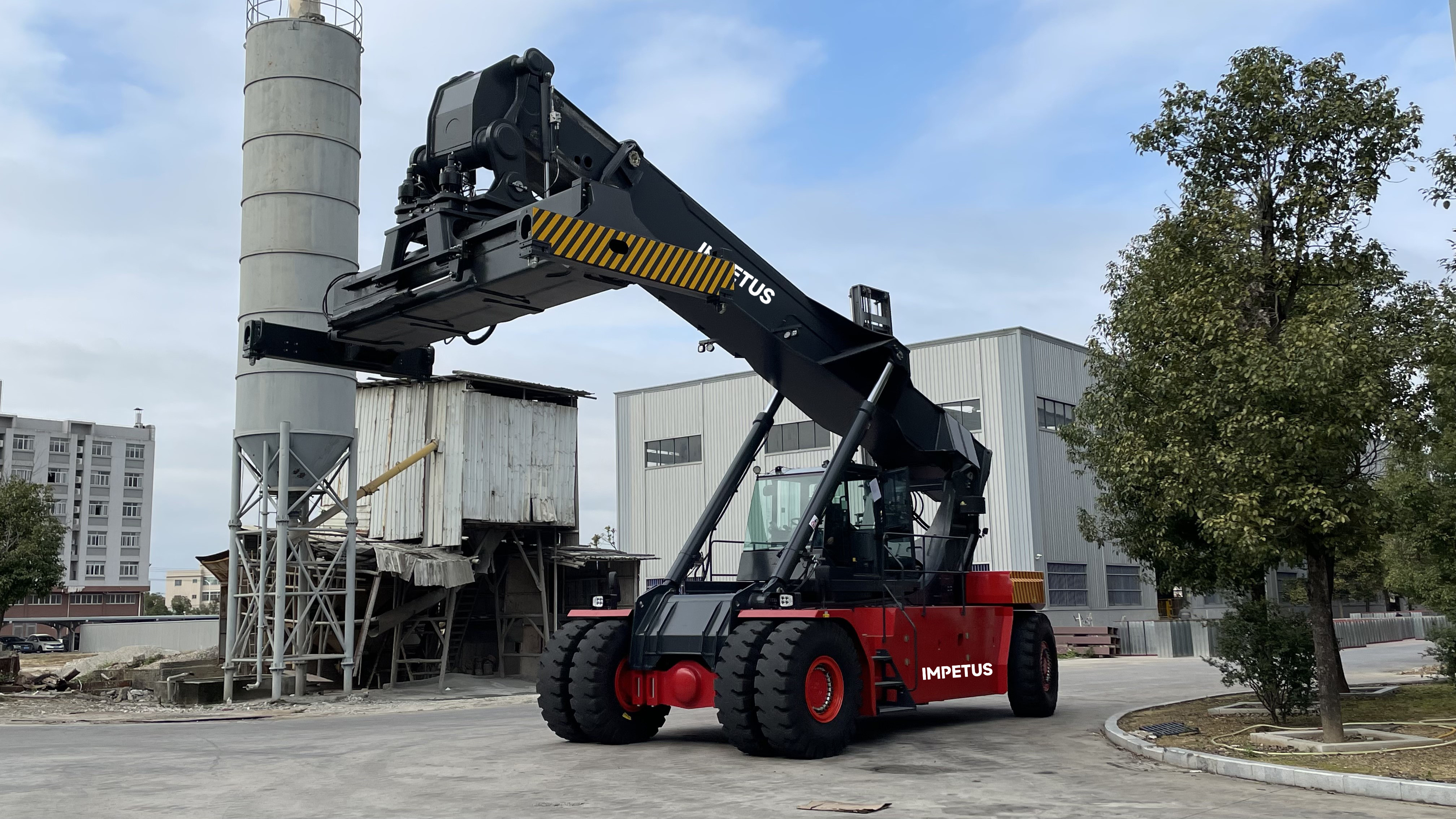 25 45t 45tons Forklift 30 Ft 32t 35t Container 50ton 40 Ton Reach Stacker For Containers