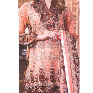 Pakistani printed lawn dresses / pakistani lawn designers suits in Lahore