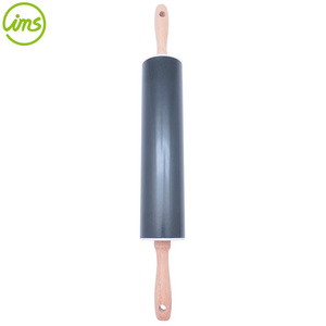 Iron Roll Wooden Handle Non Stick Rolling Pin