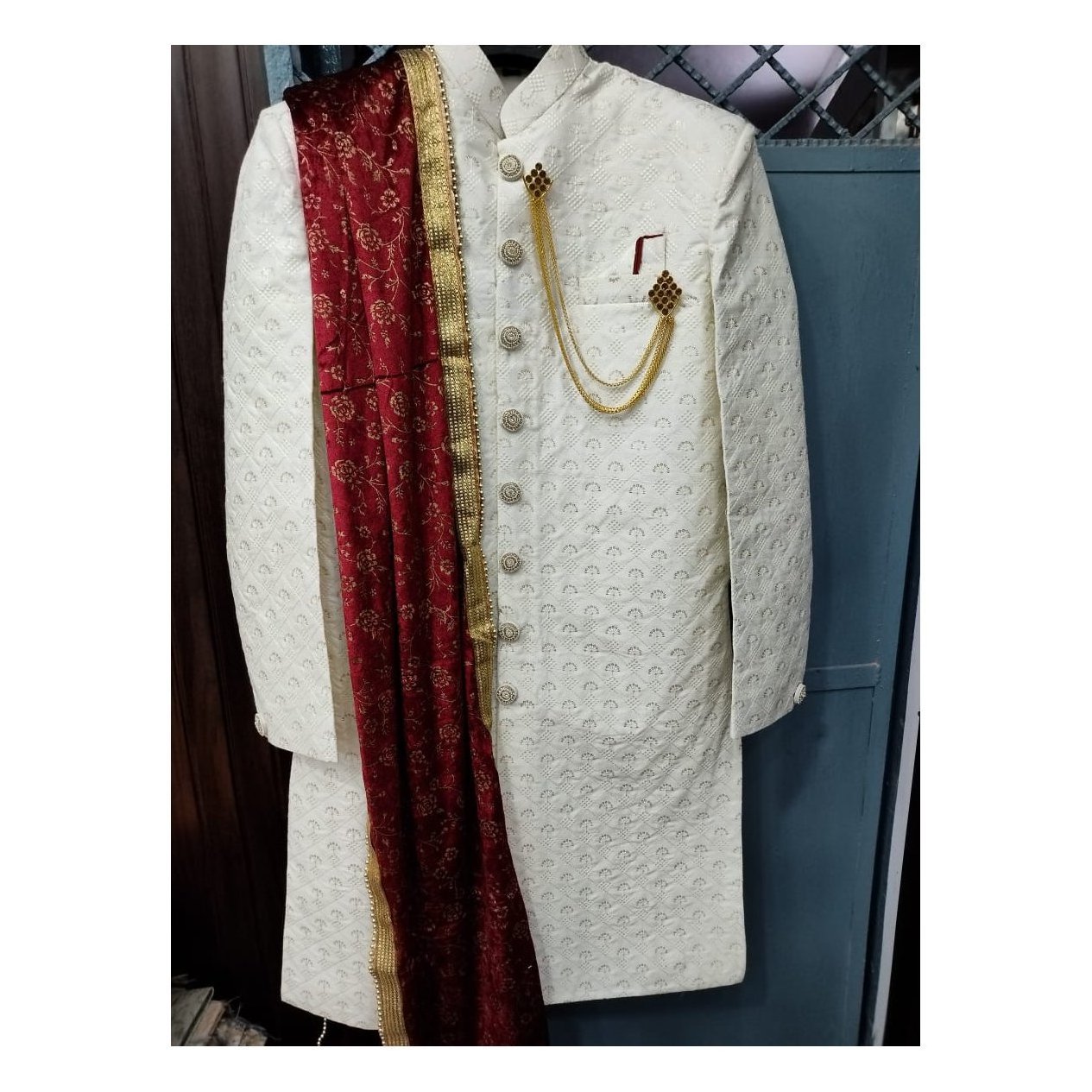 Newly arrival Indian Wedding Sherwanis Mens available in high quantity at competitive prices by Indian supplier