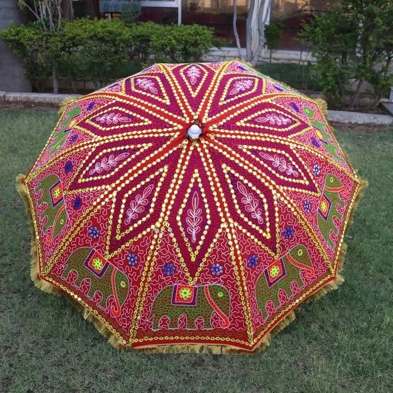 Embroidered Garden Beach Umbrellas With Tassel Timber Beach Umbrella Totes Vintage Style Umbrella With Scooped Edge