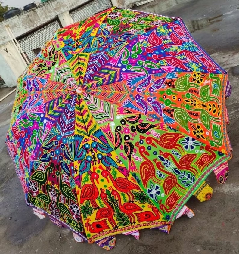 Embroidered Garden Beach Umbrellas With Tassel Timber Beach Umbrella Totes Vintage Style Umbrella With Scooped Edge