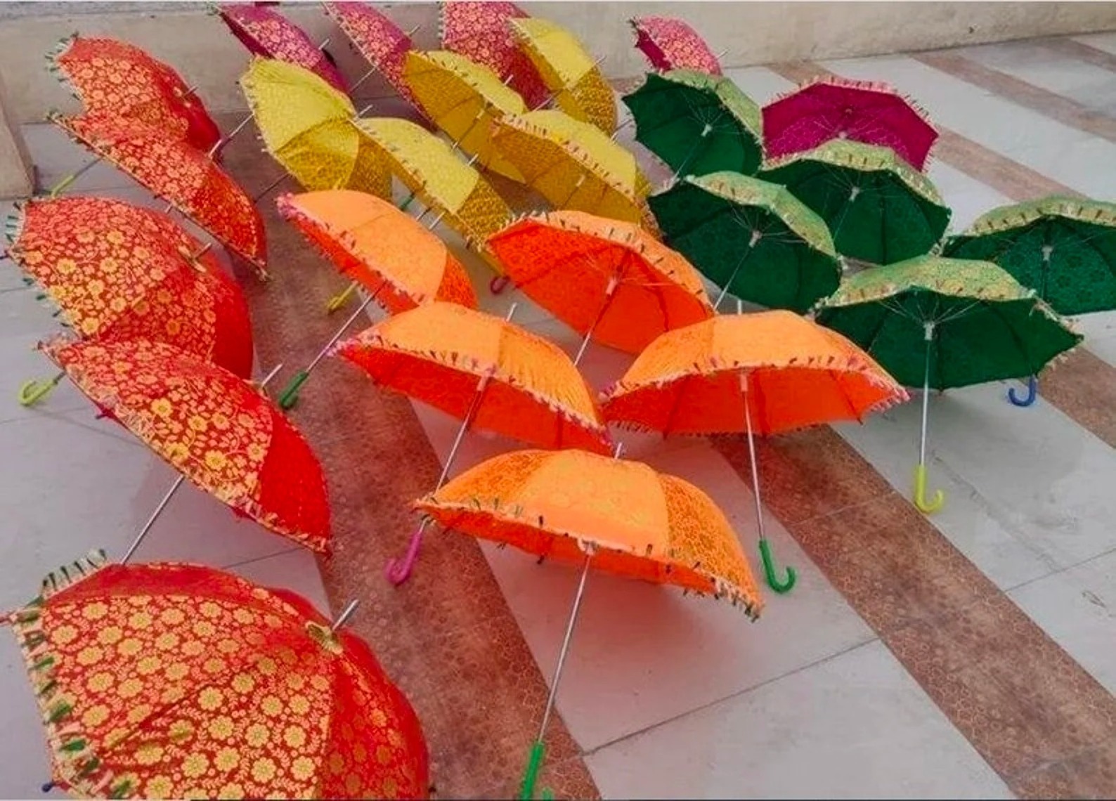 Colourful Mini Umbrella For Wedding Decoration Diwali Mehndi Sangeet Haldi Decor Party Parasol Decor Handmade Parasol Sun