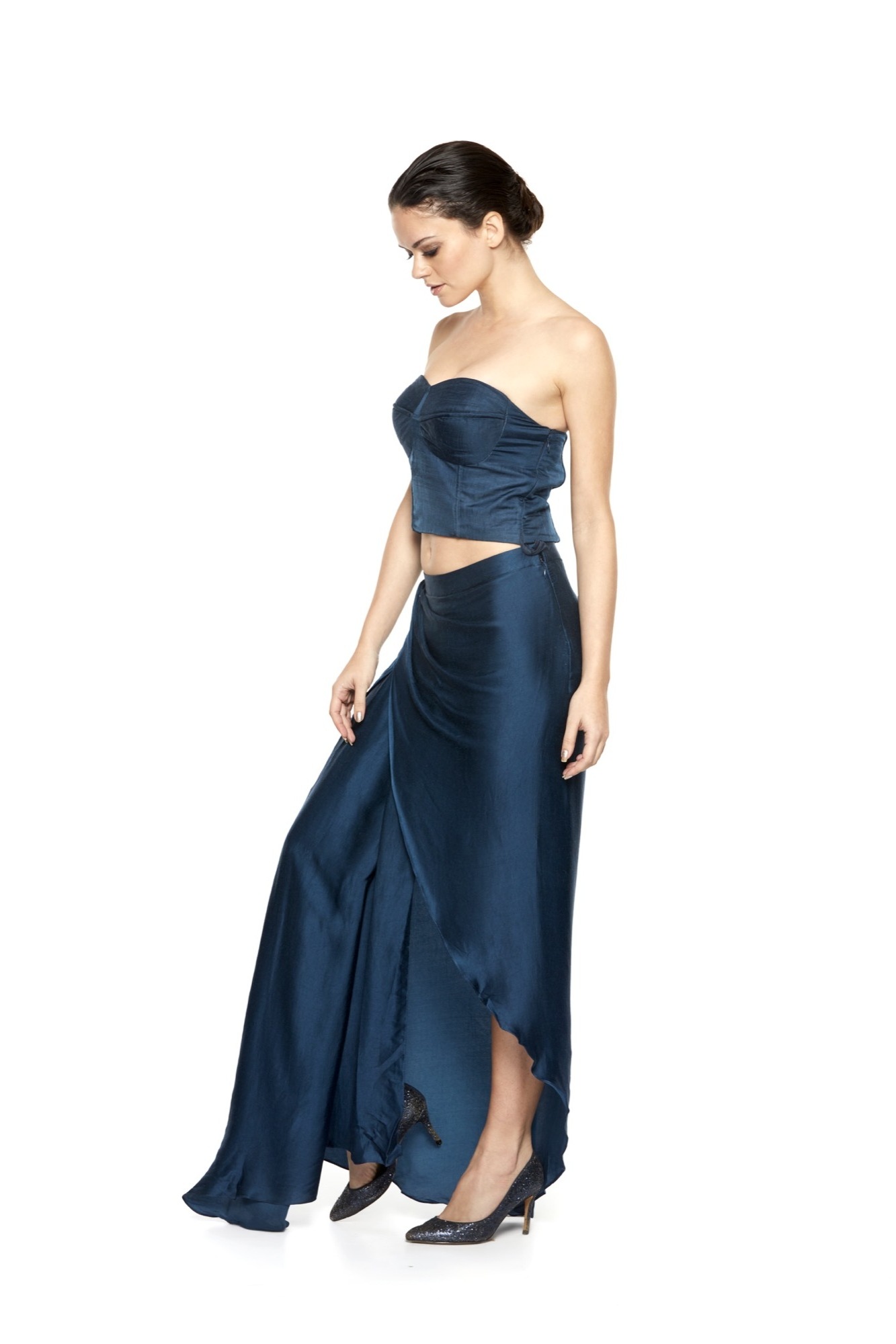 Evening Dresses Dori Vest And Wrap Lungi Skirt for Women Wedding and Club Wear Indian Dresses From Indian Manufacturer