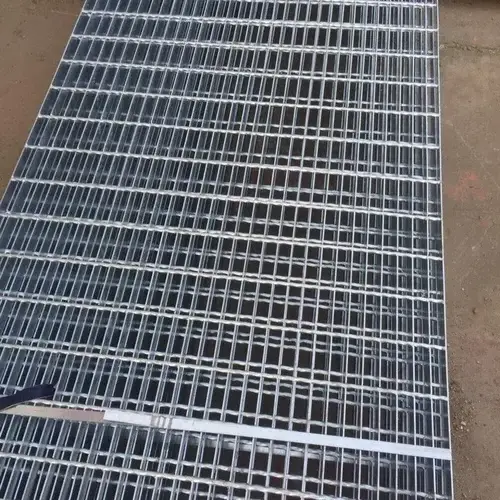 High on Demand Heavy Duty Stainless Steel Gratings 1220mm X 2440mm for Grating Fence Flooring from India