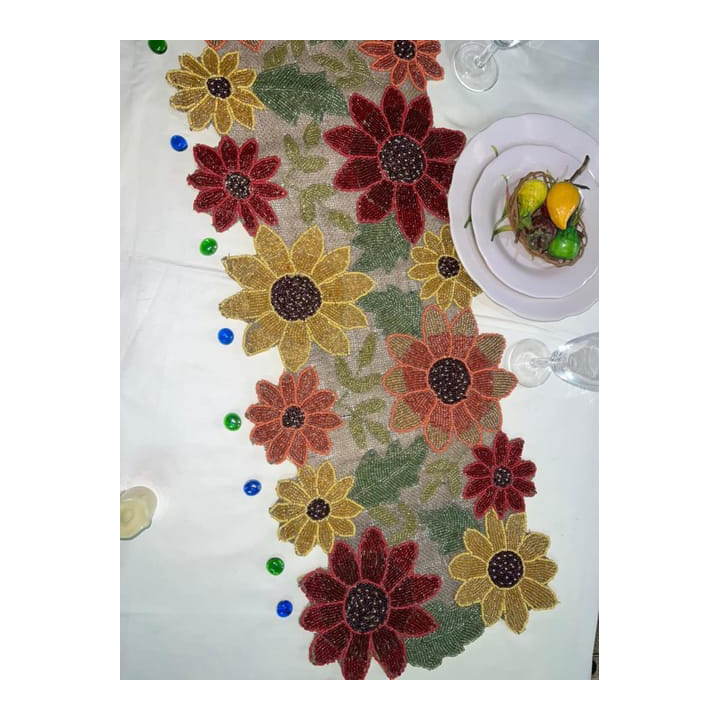 2025 New Arrival Table Runners 100% Pure Handcrafted Decorative Embroidered Beaded Placemats For Wedding Christmas Decorative