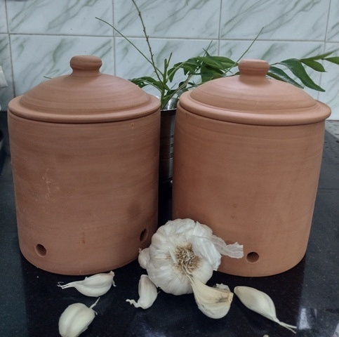 Terracotta Garlic Roaster Vintage Handmade Pottery Hot Sale 2023