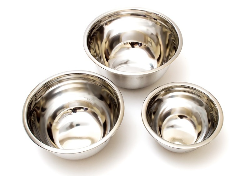 Stainless Steel Silver German Bowl Sizes are available 0.75qt, 1.5 qt, 3 qt, 5 qt, 8 qt