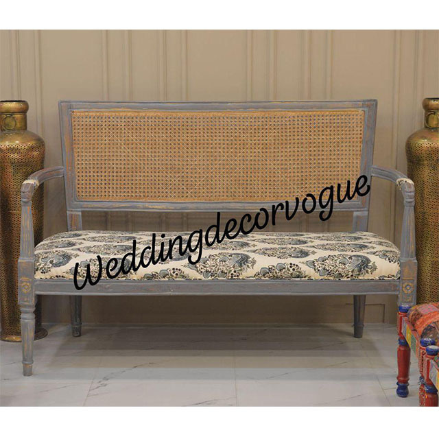 Beautiful And Elegant Hand Carved Wedding Sofa Set Furniture To Enhance The Beauty Of Your Beloved Moments