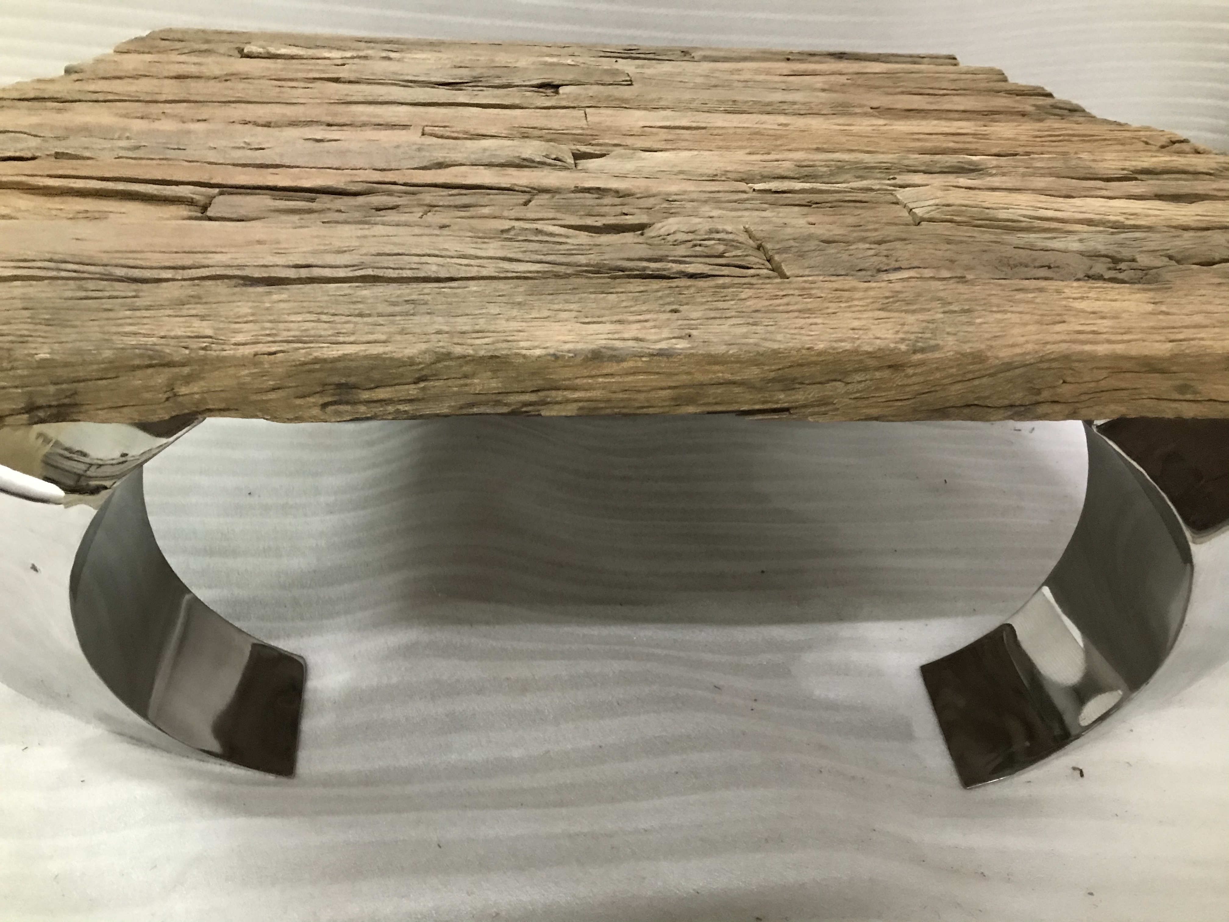 Modern European Style Recycled Railway Sleeper Wood Coffee Table with Opm Style Steel Base for Home Use