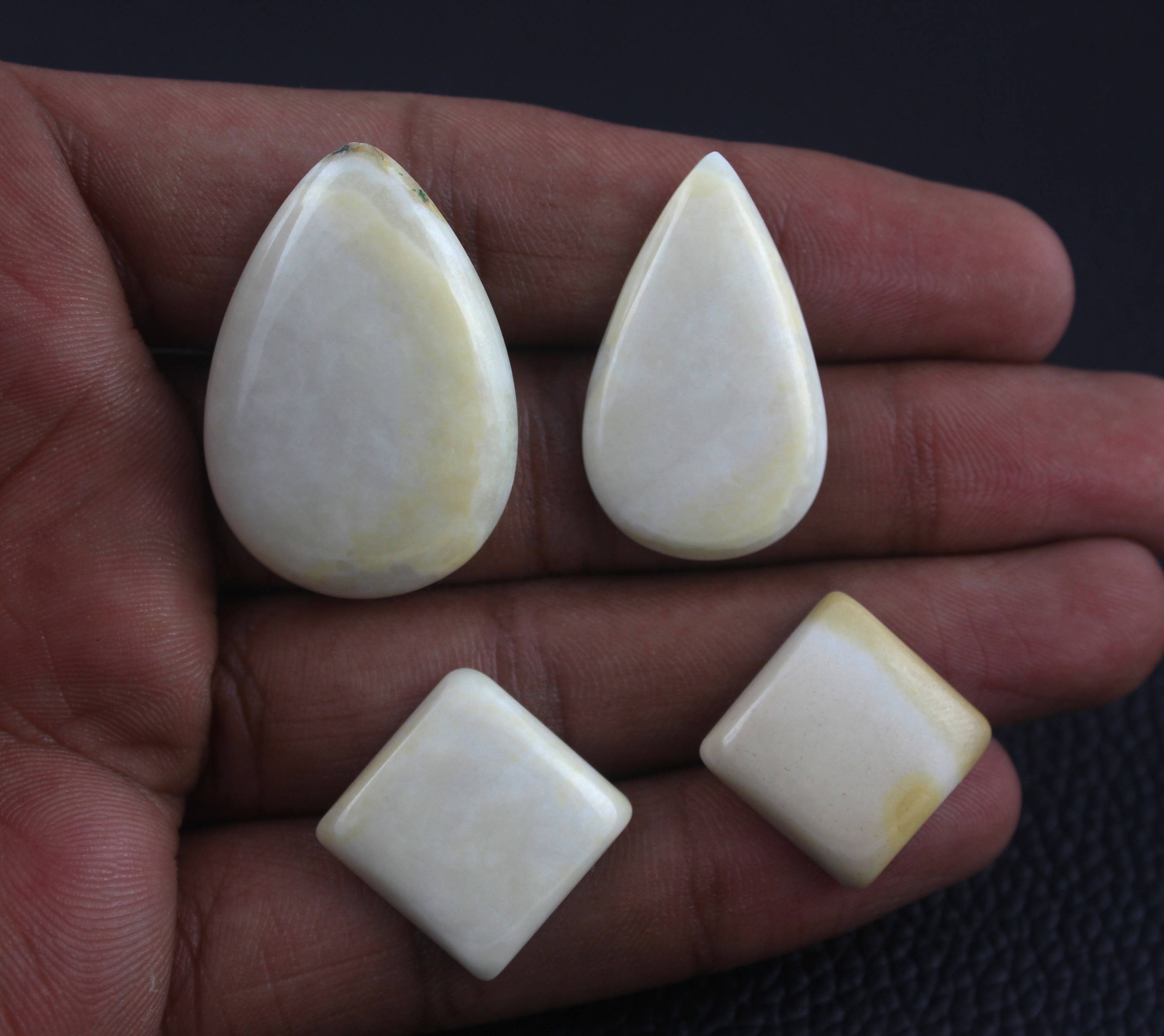 Beautiful 4 Pieces Wholesale Natural White Mookite Jasper Cabochons Jewelry Making White Stone Collection Style Cut