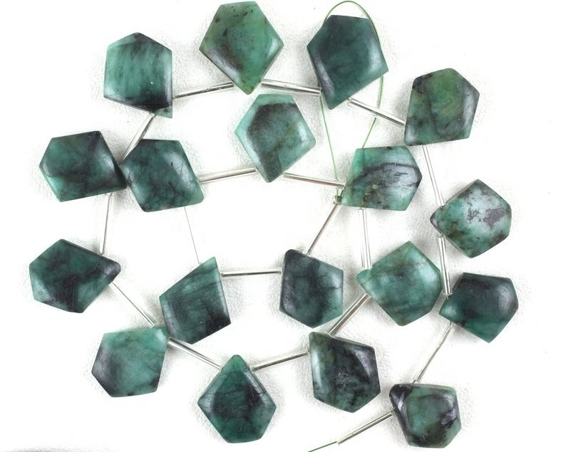 18 Pieces Strand Awesome Quality Natural Green Emerald Gemstone Smooth Fancy Shape Beads DIY Necklace Earring