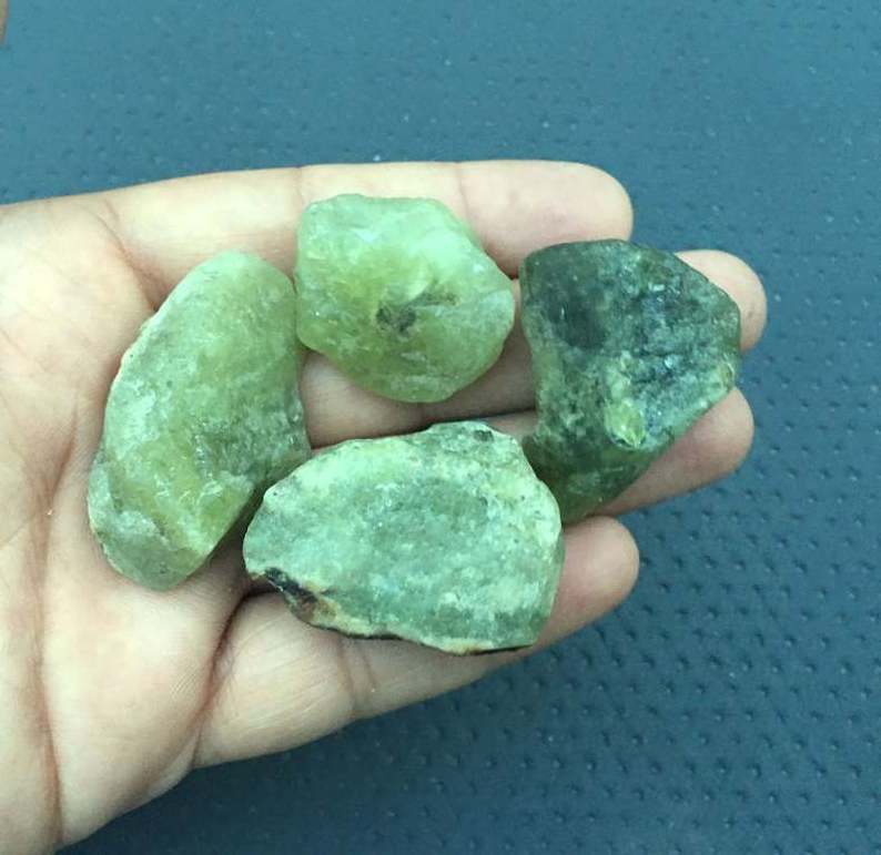 5 Piece Natural Green Garnet Gemstone Loose Untreated Stone Rough Good Quality Making Jewelry Wholesale