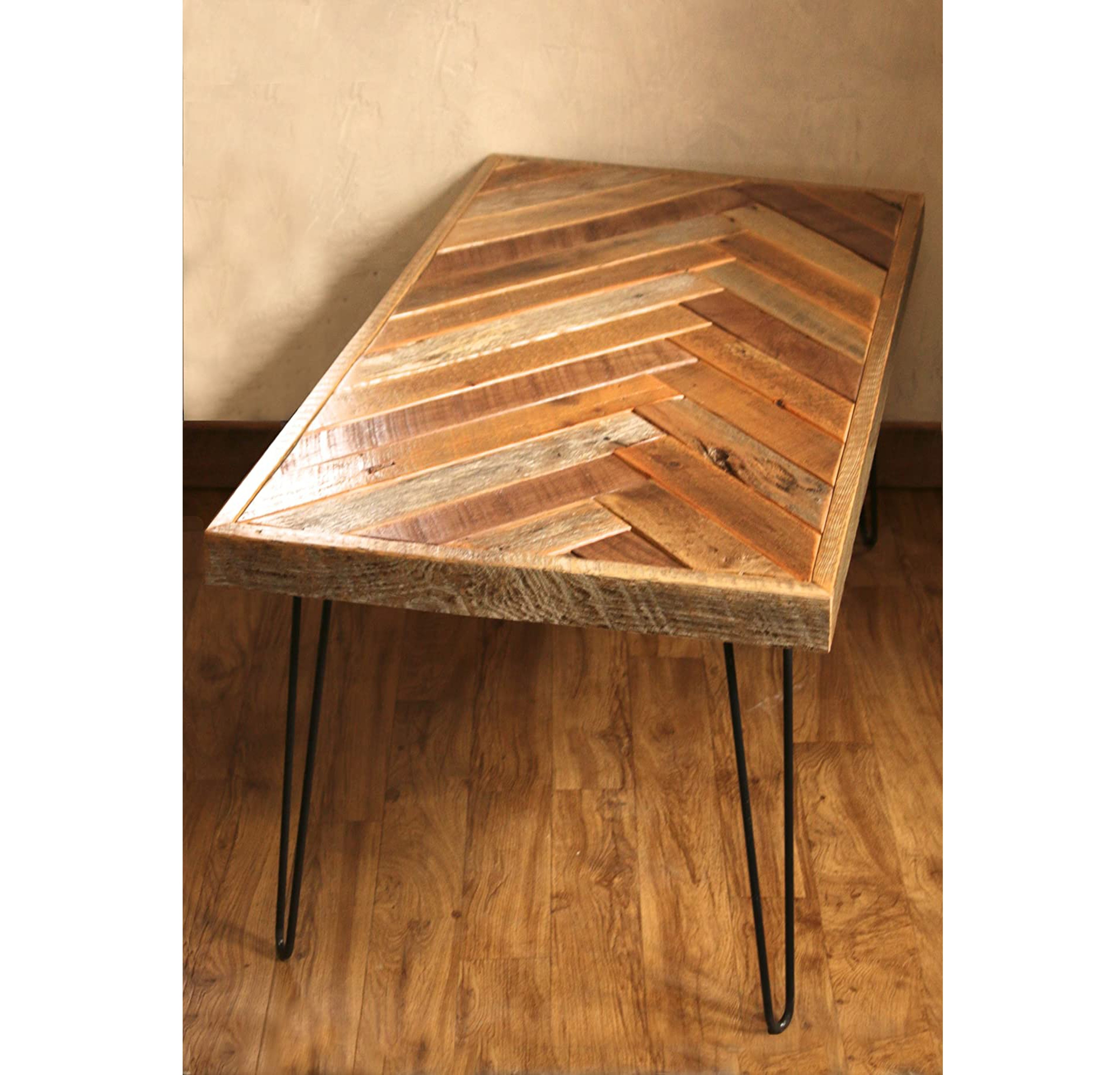 Best Modern Design Pure Mango Wood Barn wood herringbone coffee table with metal hairpin legs