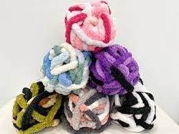 wholesale Cheap Price Super Chunky yarn Hand Knitting Yarn 2cm chenille chunky yarn for Knitted Blankets