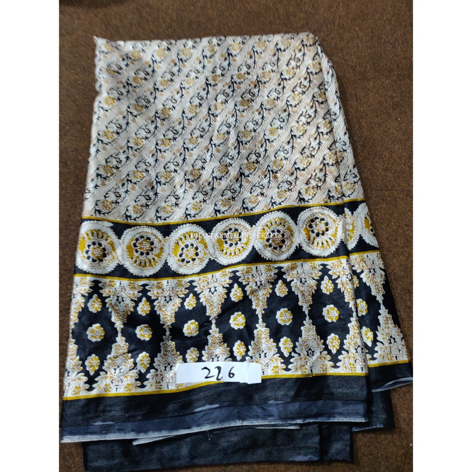 Wholesales Vintage Pure Silk Recycled Women Silk Sari Ethnic Indian Handmade Running Fabric