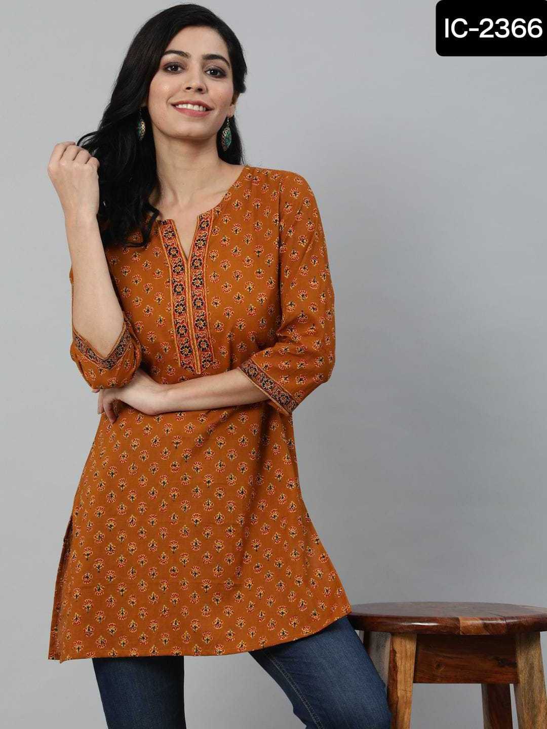 Latest Women Wear Designer Readymade Cotton Kurtis Collections Indian Traditional Wear Kurtis for Festival Wear Silk Saree