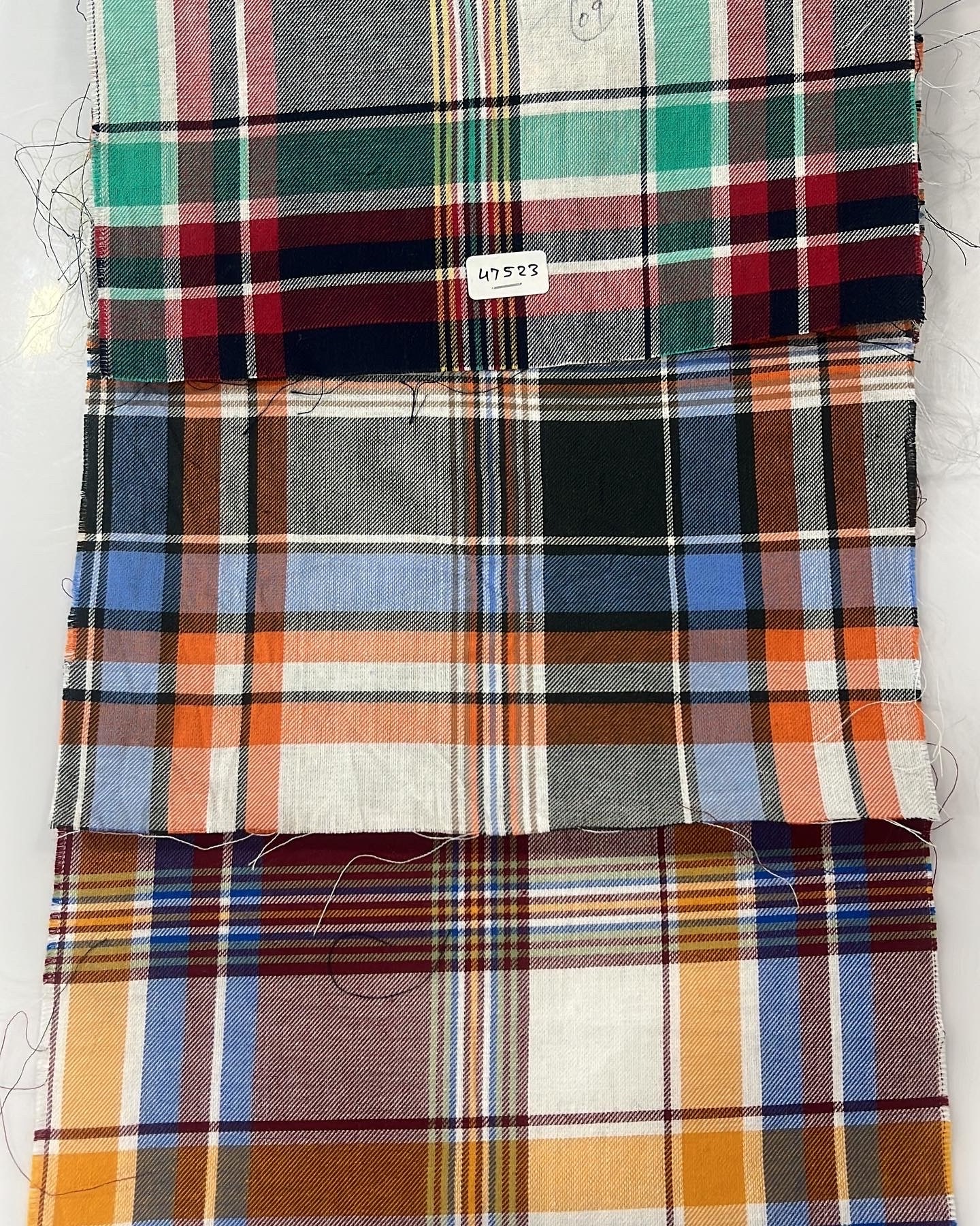 Manufacturer Wholesale Custom Brushed Plaid Shirt Fabrics Cotton Polyester Yarn Dyed Flannel Fabric For Shirts Dress Pants