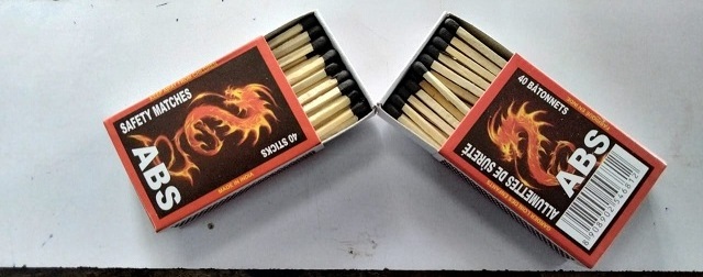 factory price striking surface wooden matches from India