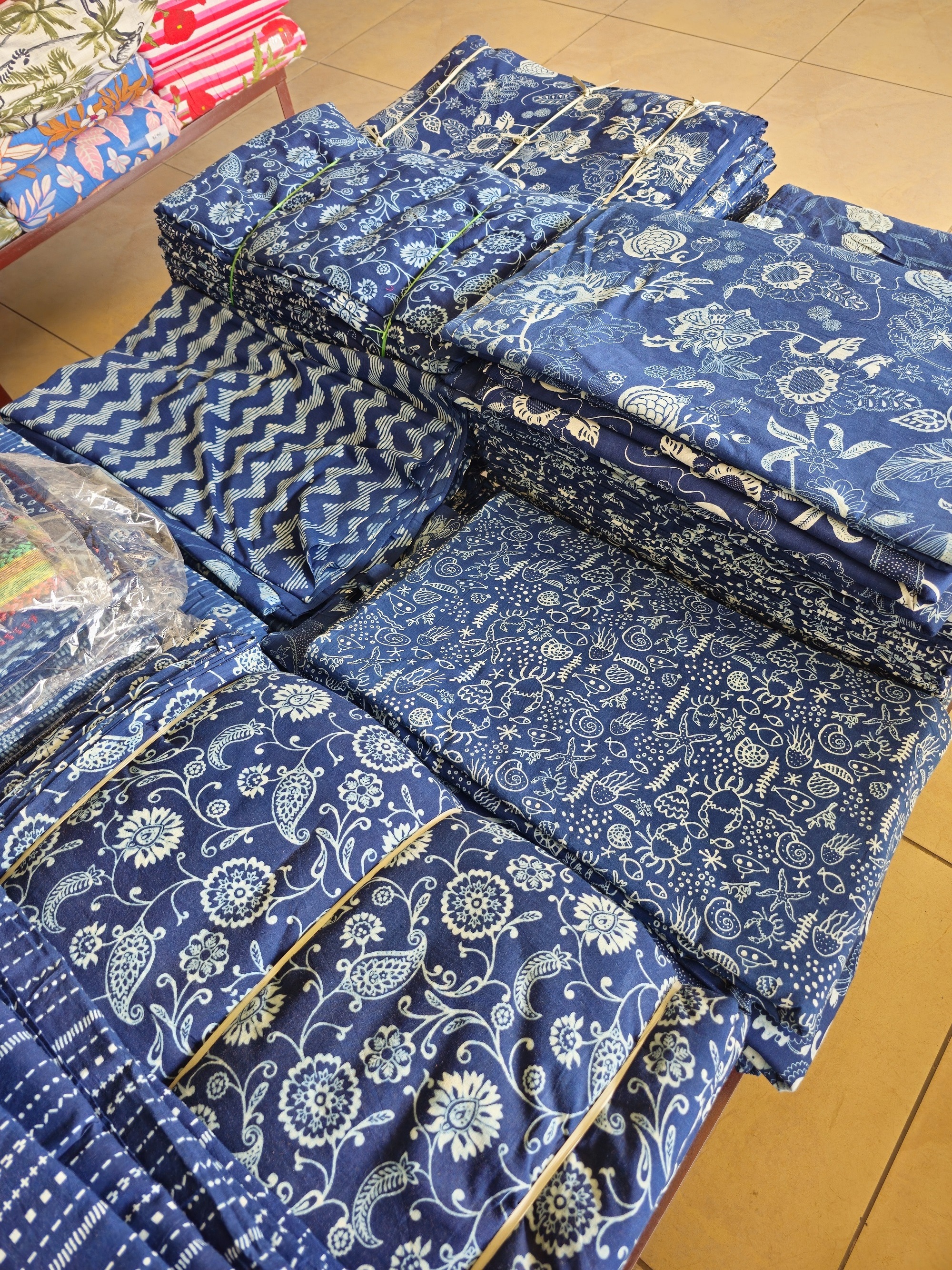 Wholesale Indian Handmade Indigo Cotton Fabric Indigo Blue Cotton Fabric - Vegetable dyed Hand Block Printed Cotton Dabu Printed