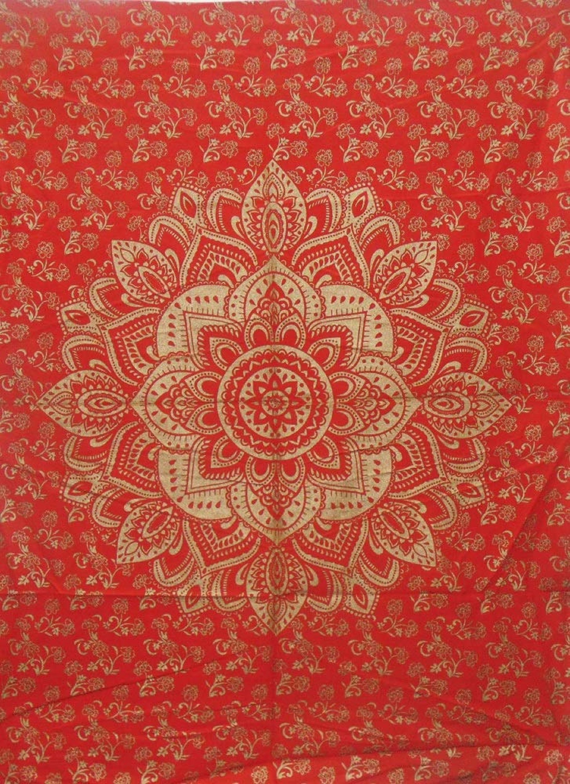 Wholesale Custom Indian Bohemian Mandala Printed Red Gold Wall Hanging Tapestry for Bedroom Decor