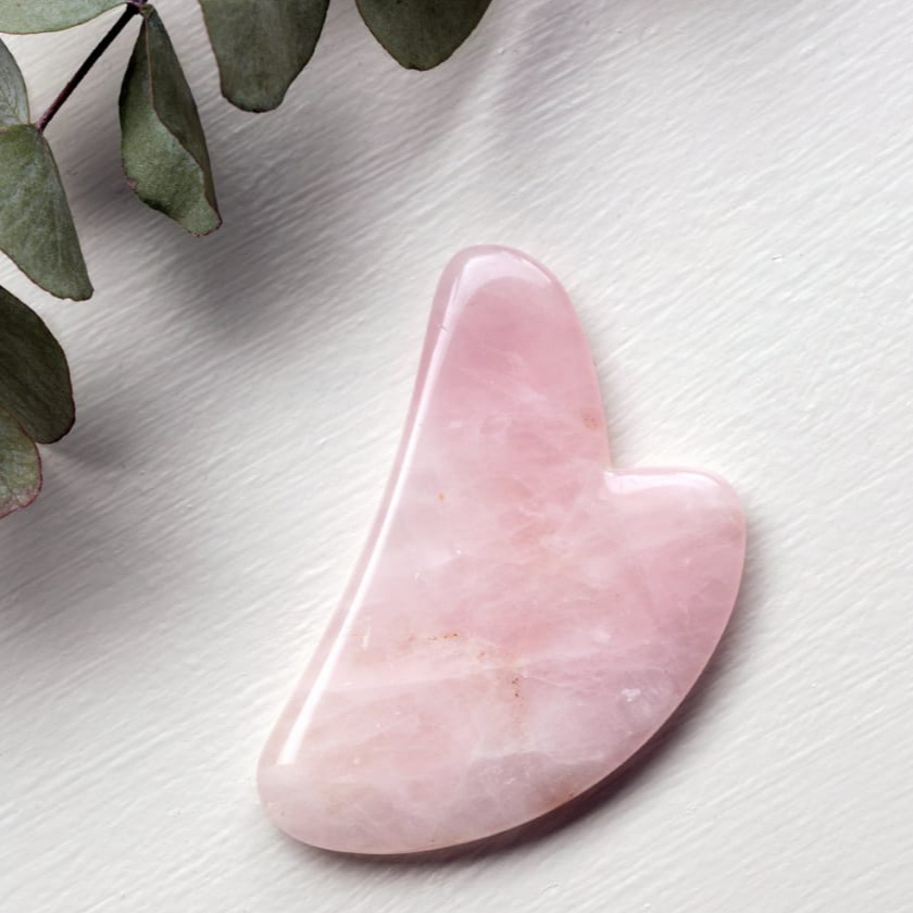 Wholesale Natural Stone Heart Shape Guasha Facial Tool Pink Rose Quartz Jade Gua Sha For Scrapers Face Massage