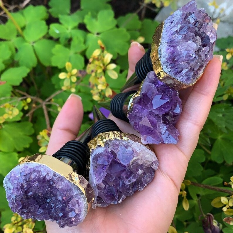 Wholesale Natural Raw Amethyst Druzy Gold Plated Healing Crystal WINE STOPPER Amethyst Vacuum BOTTLE STOPPER For Decoration