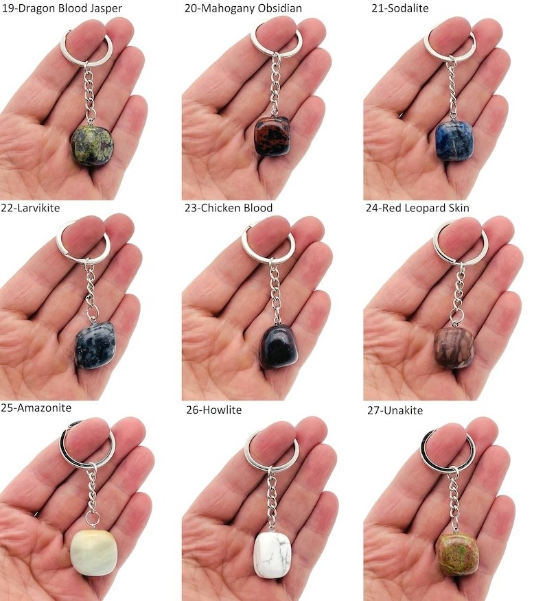 Custom Manufacturer New Arrived Natural Crafts Healing Stones Polished Crystal Tumbled Stone Keychain for sale